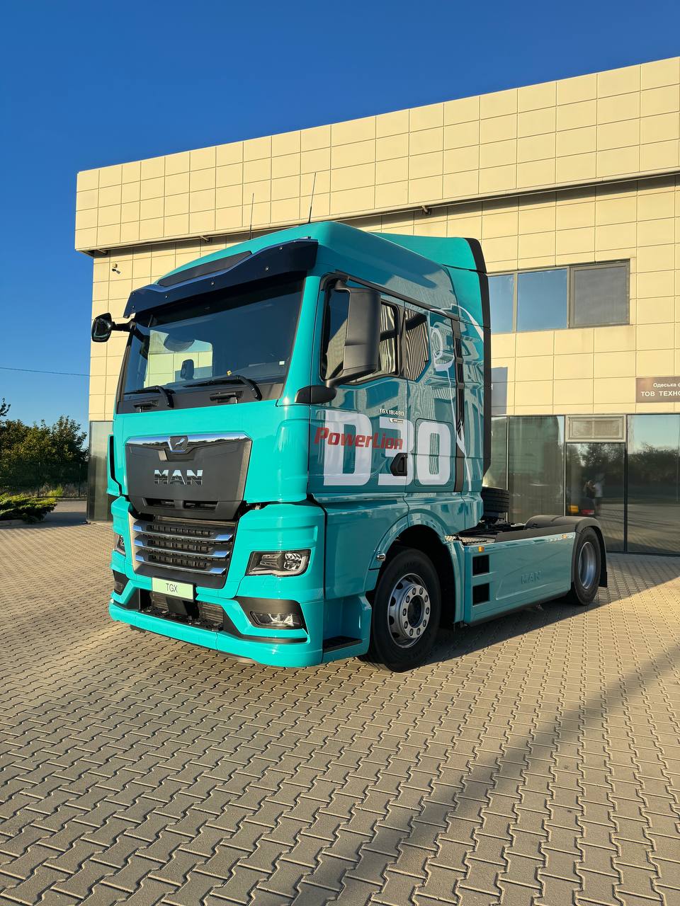 Сідловий тягач MAN TGX 18.480 4×2 BL SA