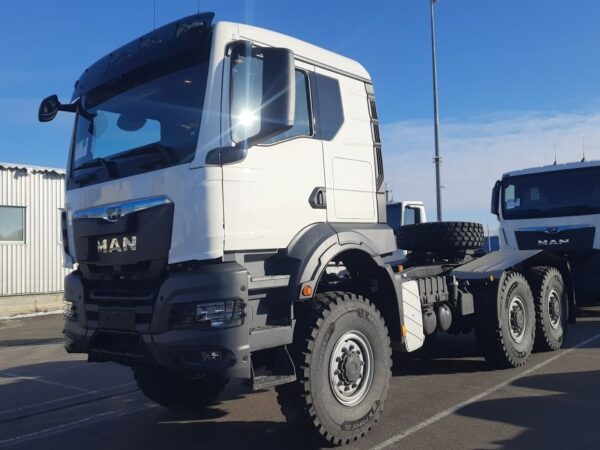 Сідловий тягач MAN TGS 33.480 6×6 під трал Doll M-1000, висота сідла 1549 мм