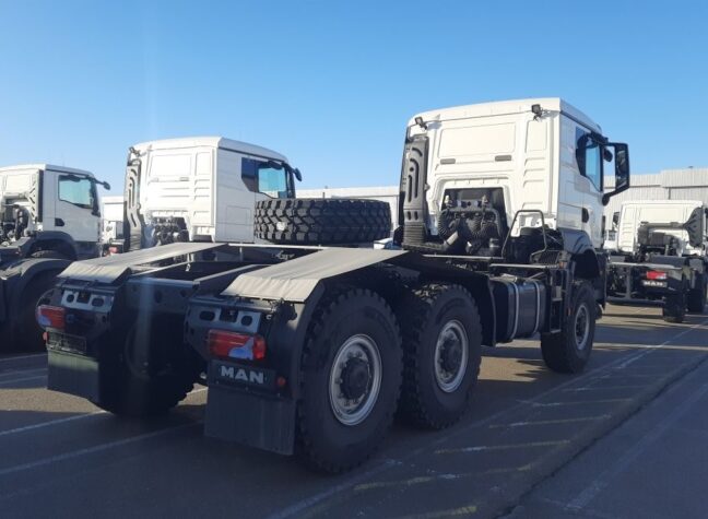 Сідловий тягач MAN TGS 33.480 6×6 під трал Doll M-1000, висота сідла 1549 мм