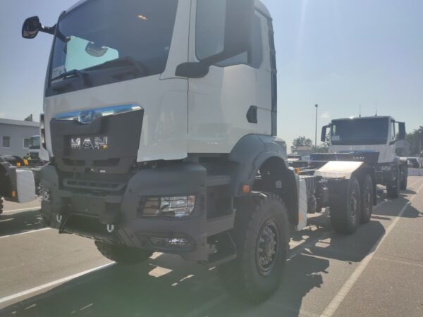 Шассі MAN TGS 33.400 6×6 ADR